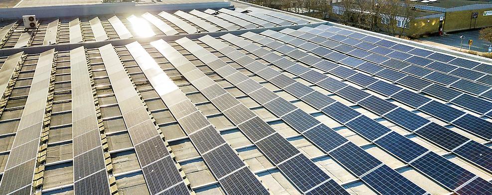 Strom durch Solarenergie im Unternehmen selbst erzeugen